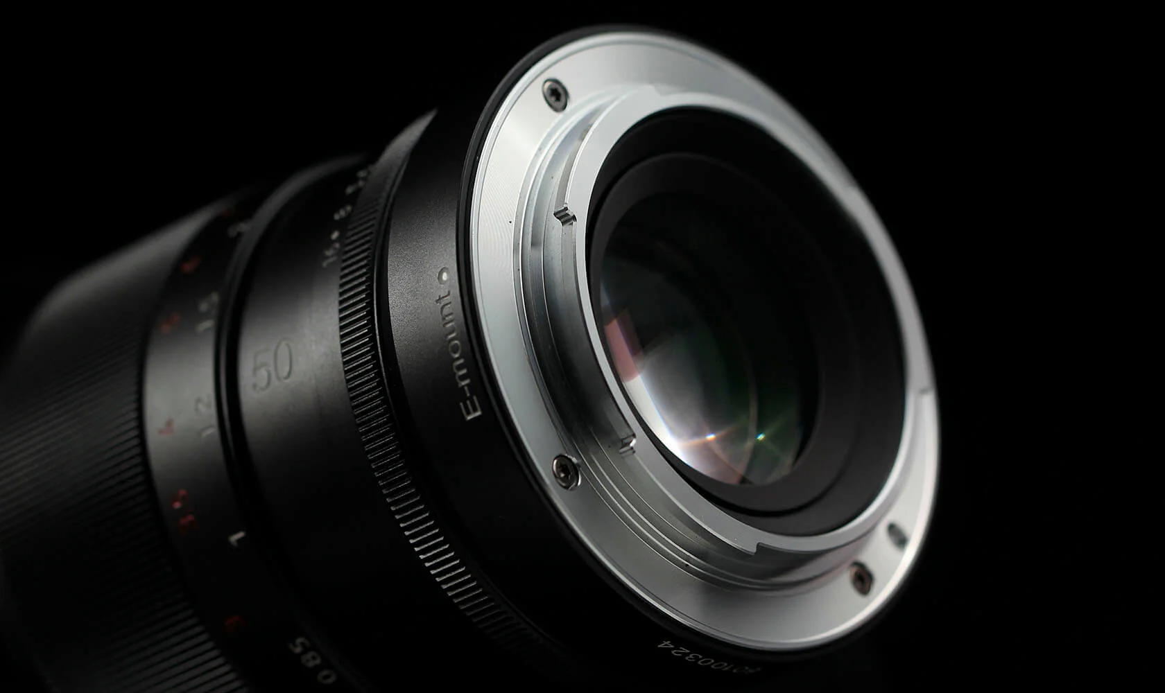 B Ware SIRUI 50mm F1.8 1.33x APS-C Anamorphic Lens - Image 4