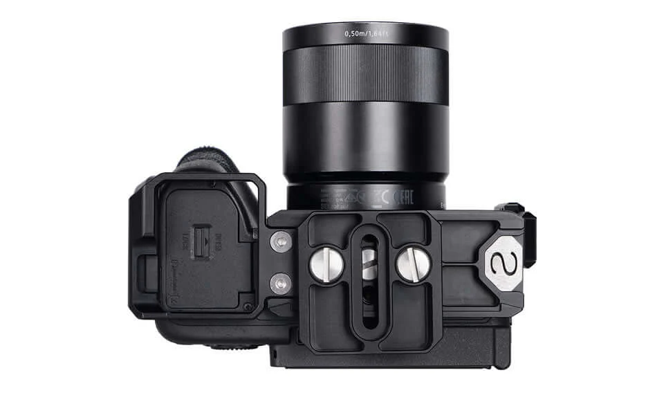 SIRUl Full Camera Cage for Sony FX3/FX30 Compatible with Original XLR Handle - Image 9